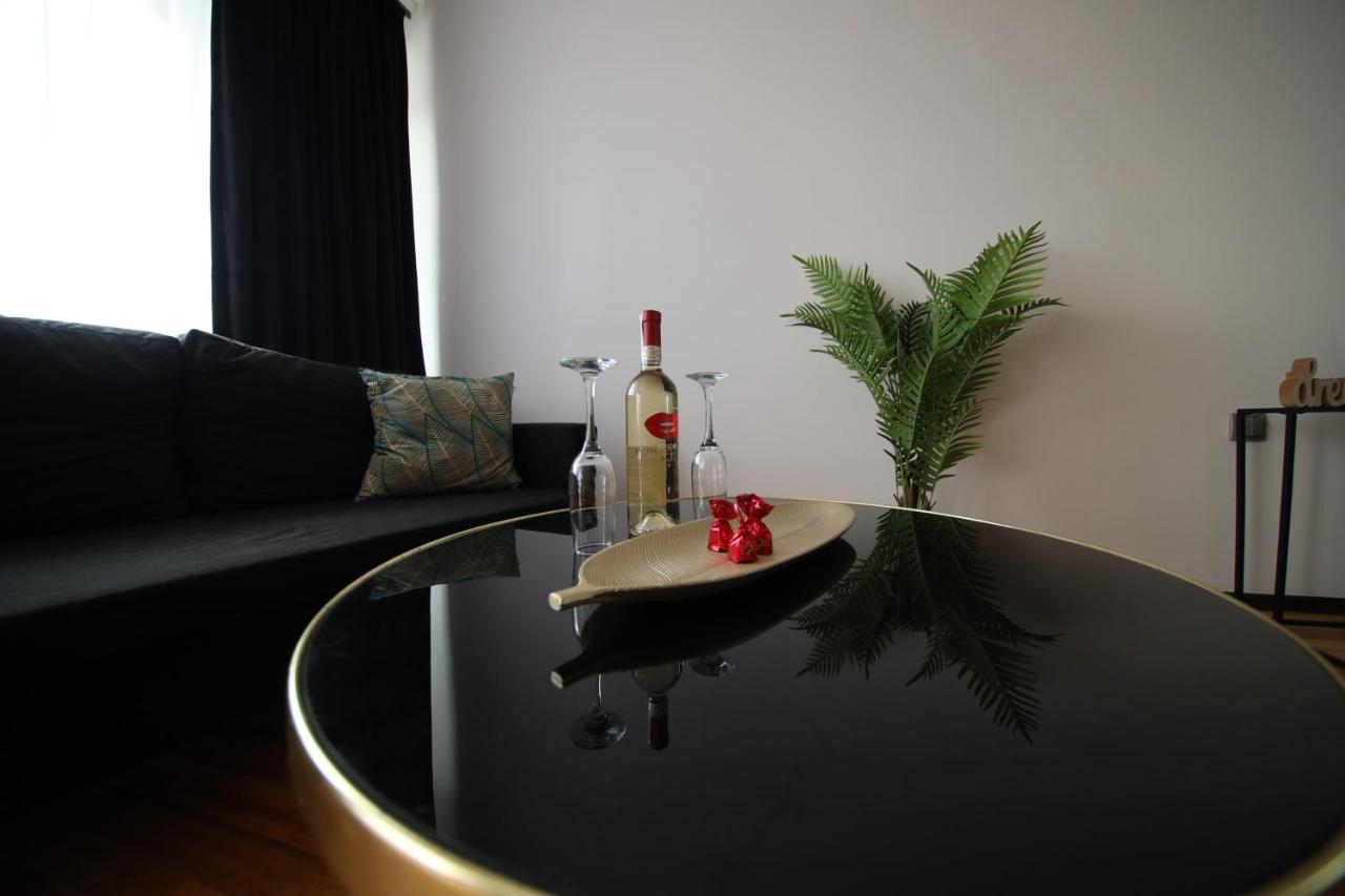 ורשה Bronco Apartments מראה חיצוני תמונה