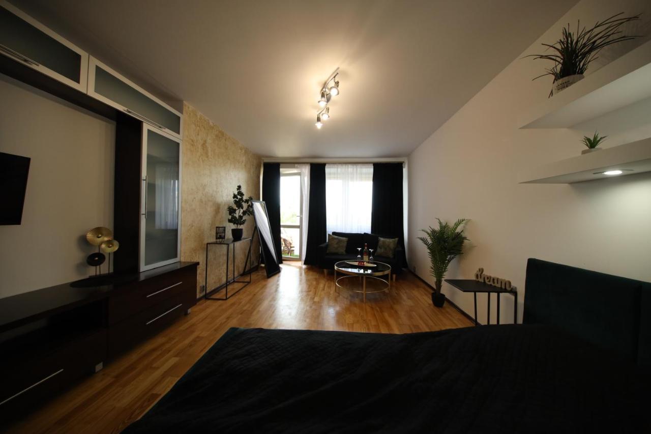 ורשה Bronco Apartments מראה חיצוני תמונה